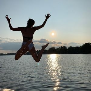 Meet your Posher, Alyssa